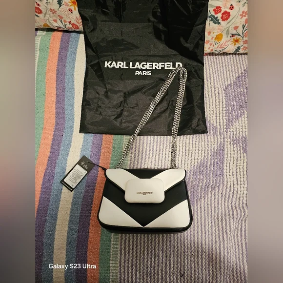 Chevron quilting chic Fleur by KARL LAGERFELD PARIS